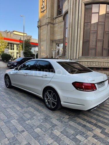 Mercedes E 250 2015, 261,000 km - 2.1 l - Bakı