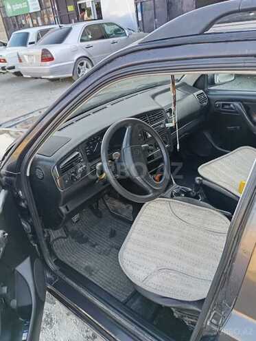 Volkswagen Golf 1993, 127,178 km - 1.4 l - Balakən