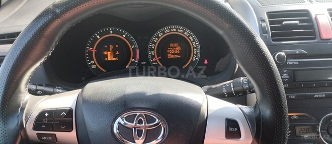 Toyota Auris 2011, 220,000 km - 1.4 l - Bakı