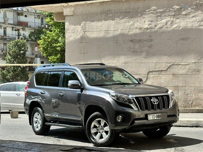 Toyota Land Cruiser Prado-4
