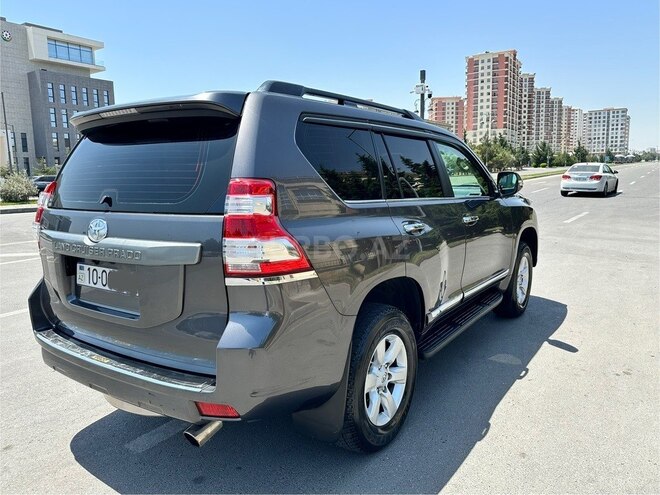 Toyota Land Cruiser Prado-6