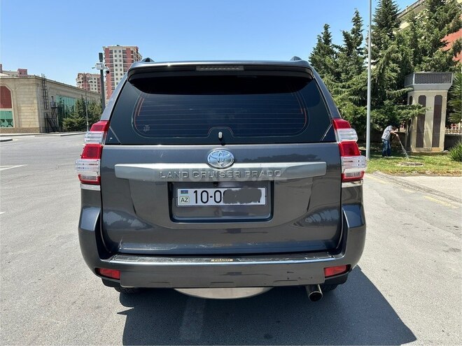 Toyota Land Cruiser Prado-7