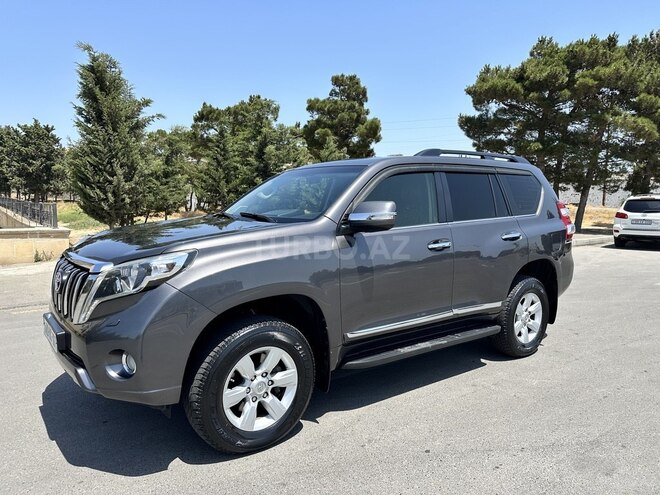 Toyota Land Cruiser Prado-3