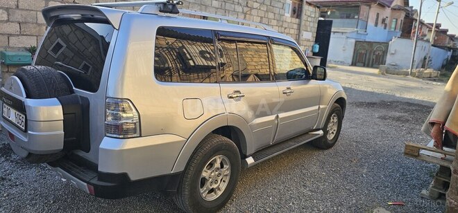 Mitsubishi Pajero 2007, 257,404 km - 3.0 л - Bakı