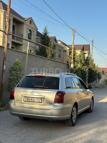 Toyota Avensis 2006, 252,000 km - 2.2 л - Bakı