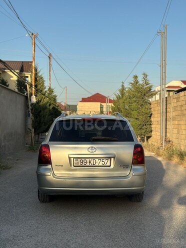 Toyota Avensis 2006, 252,000 km - 2.2 л - Bakı