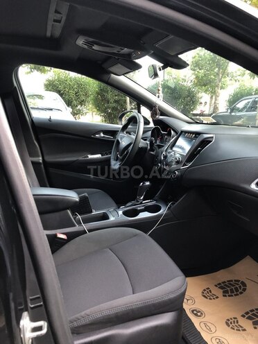 Chevrolet Cruze-11
