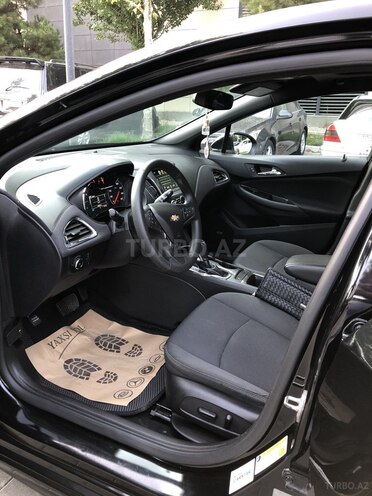 Chevrolet Cruze-10