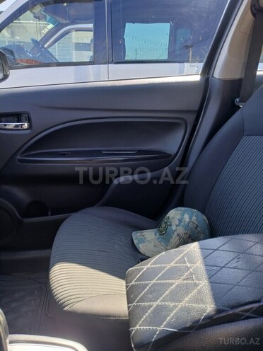 Mitsubishi Attrage 2014, 380,000 km - 1.2 l - Şəmkir