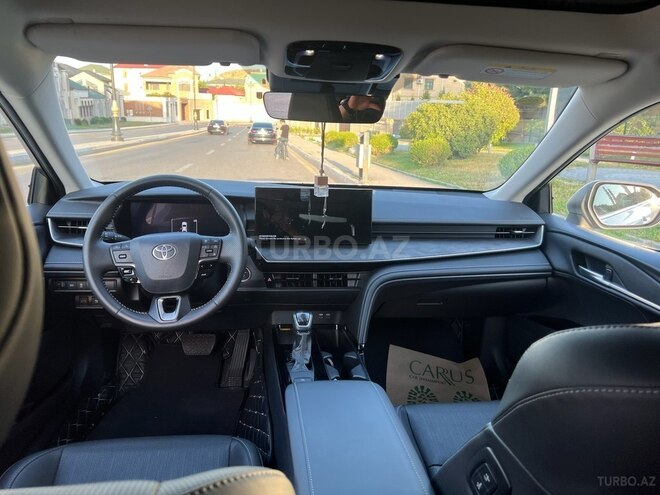 Toyota Camry-18