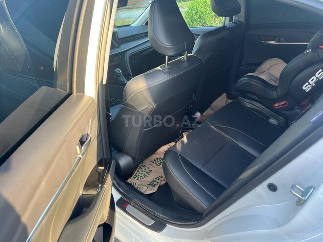 Toyota Camry-19