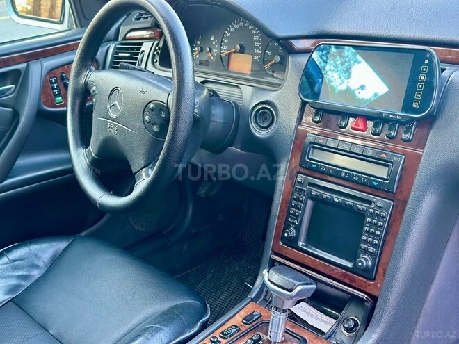 Mercedes E 240 1997, 254,518 km - 2.4 l - Sumqayıt