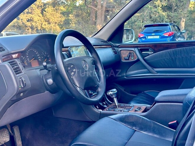 Mercedes E 240 1997, 254,518 km - 2.4 l - Sumqayıt