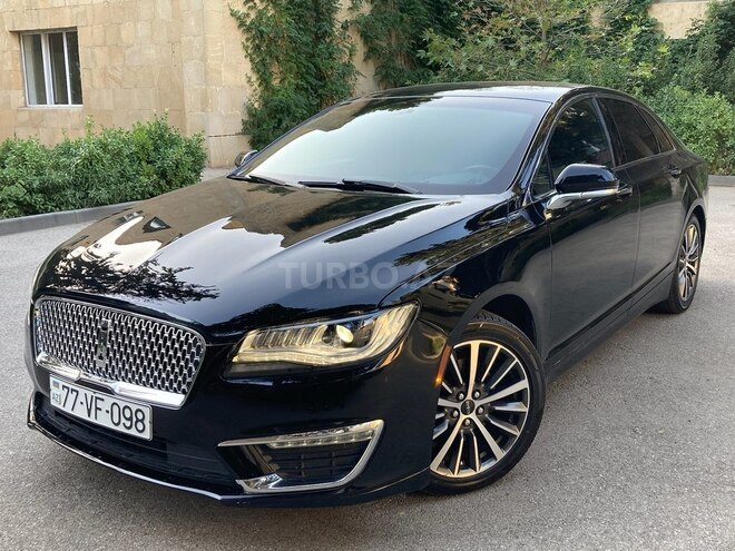 Lincoln MKZ-1