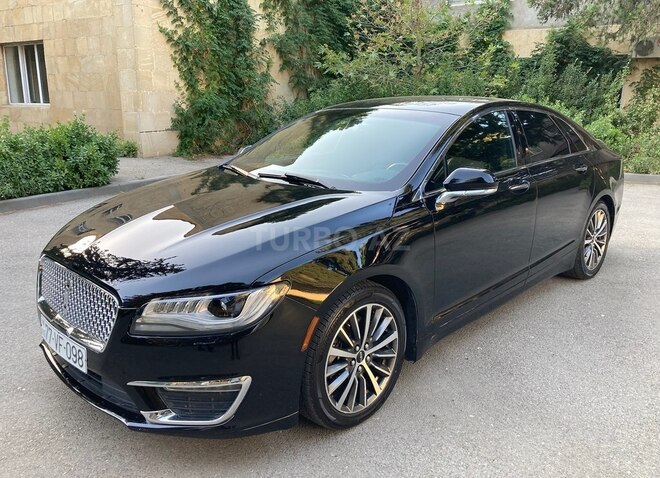 Lincoln MKZ-6
