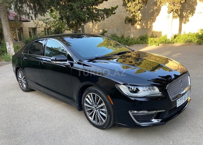 Lincoln MKZ-7