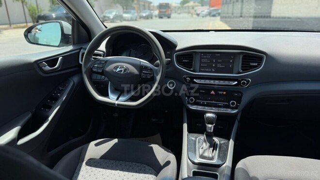 Hyundai IONIQ-6