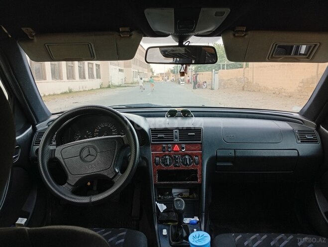 Mercedes C 180 1998, 755,969 km - 1.8 l - Neftçala