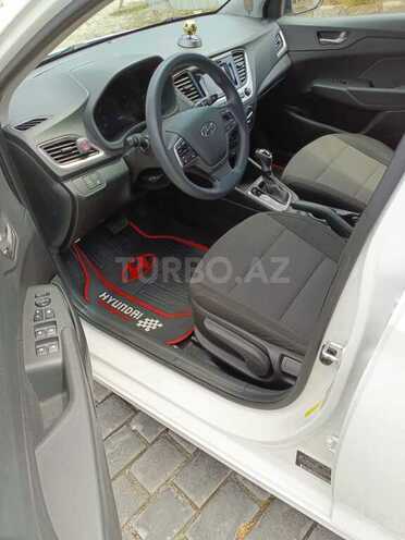 Hyundai Accent 2018, 68,500 km - 1.6 l - Bakı