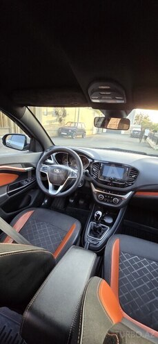 LADA (VAZ) Vesta SW Cross 2018, 180,000 km - 1.6 л - Bakı