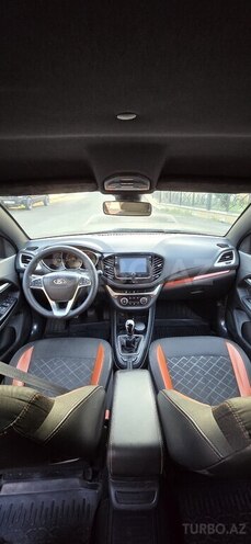 LADA (VAZ) Vesta SW Cross 2018, 180,000 km - 1.6 л - Bakı