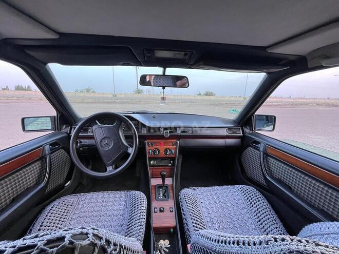 Mercedes E 200 1994, 450,639 km - 2.0 л - Ucar