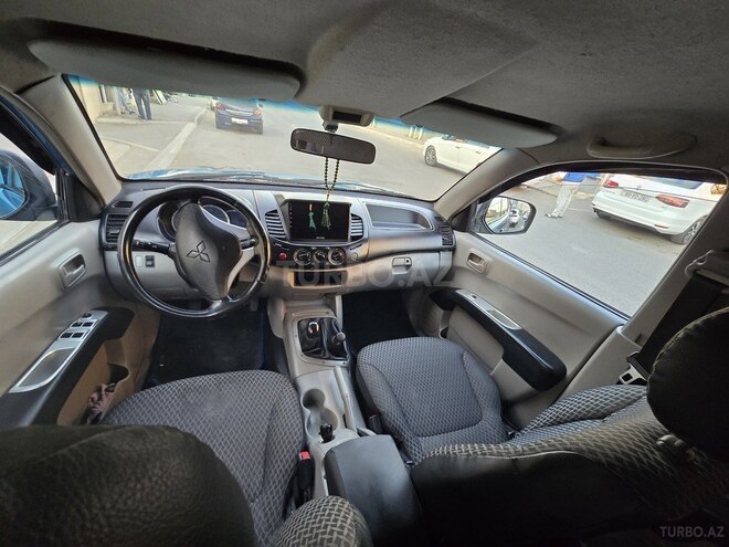 Mitsubishi L200 2007, 268,000 km - 2.5 l - Bakı