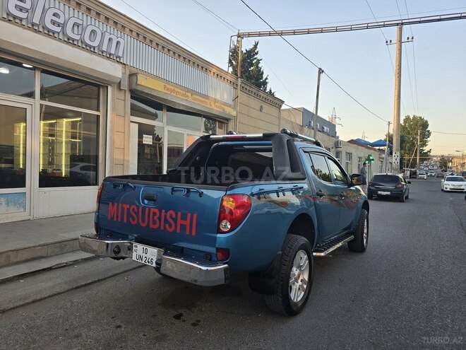 Mitsubishi L200 2007, 268,000 km - 2.5 l - Bakı