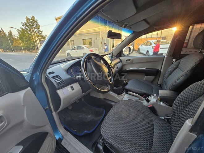 Mitsubishi L200 2007, 268,000 km - 2.5 l - Bakı
