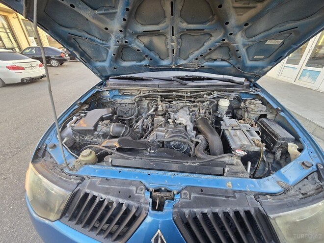 Mitsubishi L200 2007, 268,000 km - 2.5 l - Bakı