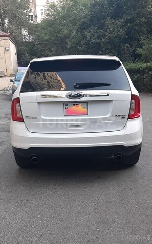 Ford Edge-2