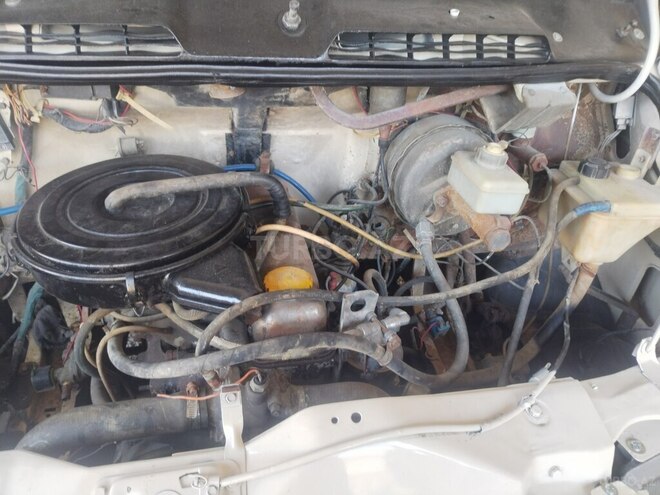 GAZ 3302-744 2000, 253,658 km - 2.5 l - Yevlax
