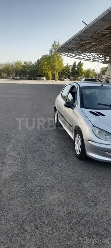 Peugeot 206 2002, 688,899 km - 1.6 l - Yevlax