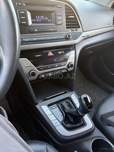Hyundai Elantra 2017, 91,900 km - 1.6 l - Sumqayıt