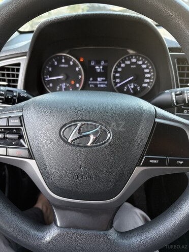 Hyundai Elantra 2017, 91,900 km - 1.6 l - Sumqayıt