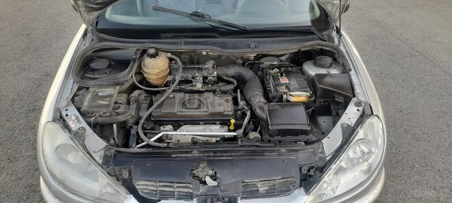 Peugeot 206 2002, 688,899 km - 1.6 l - Yevlax