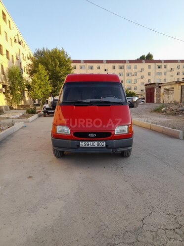 Ford Transit-1