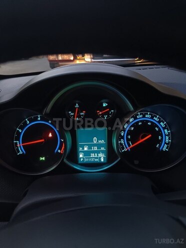 Chevrolet Cruze-6