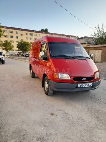 Ford Transit-3