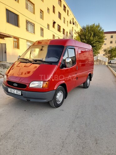Ford Transit-4