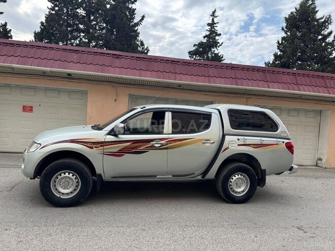 Mitsubishi L200 2008, 256,000 km - 2.5 l - Xırdalan