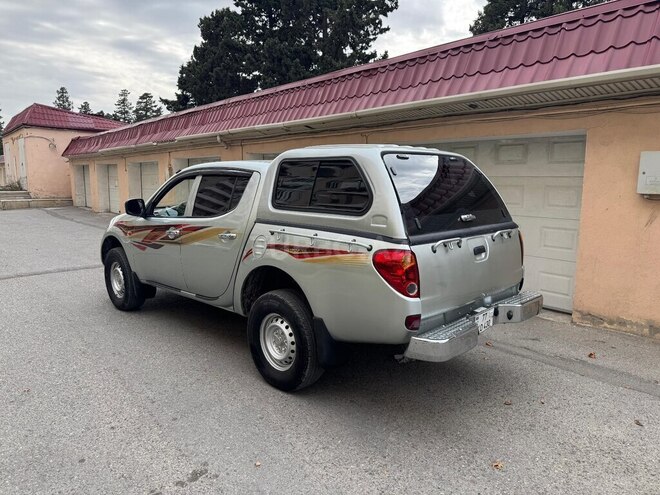 Mitsubishi L200 2008, 256,000 km - 2.5 l - Xırdalan