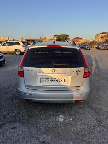 Hyundai i30 2010, 330,000 km - 1.6 л - Bakı