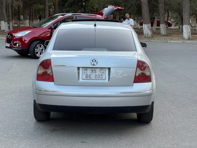 Volkswagen Passat 2003, 181,857 km - 1.8 l - Sumqayıt
