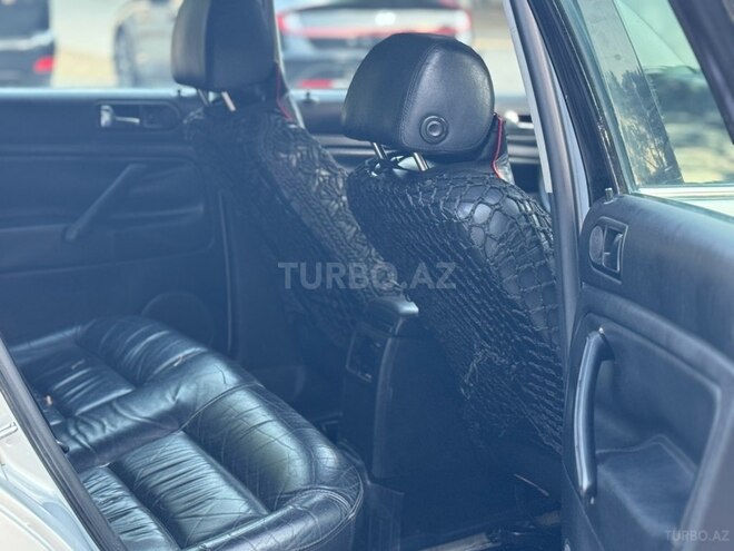 Volkswagen Passat 2003, 181,857 km - 1.8 l - Sumqayıt