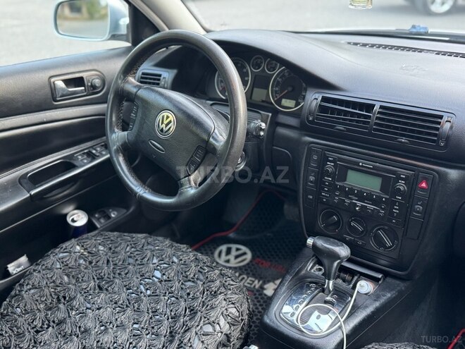Volkswagen Passat 2003, 181,857 km - 1.8 l - Sumqayıt