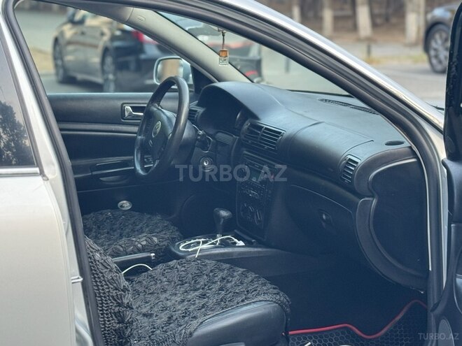 Volkswagen Passat 2003, 181,857 km - 1.8 l - Sumqayıt