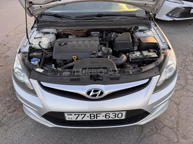 Hyundai i30 2010, 330,000 km - 1.6 л - Bakı