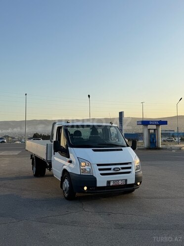 Ford Transit-3