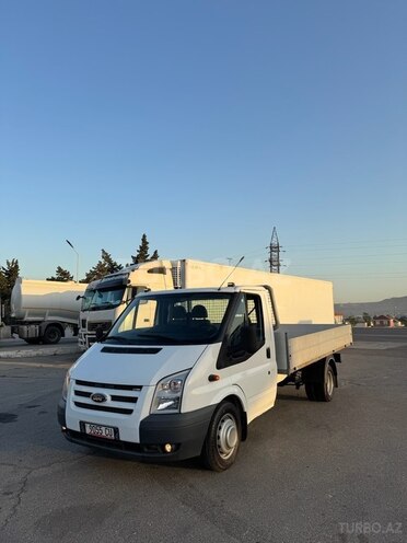 Ford Transit-2